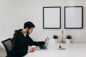 Read more about the article Productivity Hacks for Entrepreneurs: Avoid These Costly Mistakes and Work Smarter in 2025
