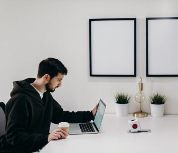 Productivity Hacks for Entrepreneurs: Avoid These Costly Mistakes and Work Smarter in 2025